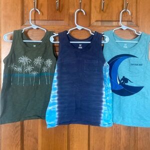 Gap size S tanks. 2 organically grown lgt blue surf, blue tie-dye, olive palm